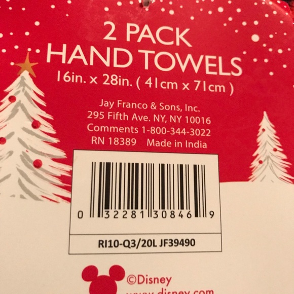 Two Santa Mickey Mouse red Christmas hand Towels - Picture 7 of 7
